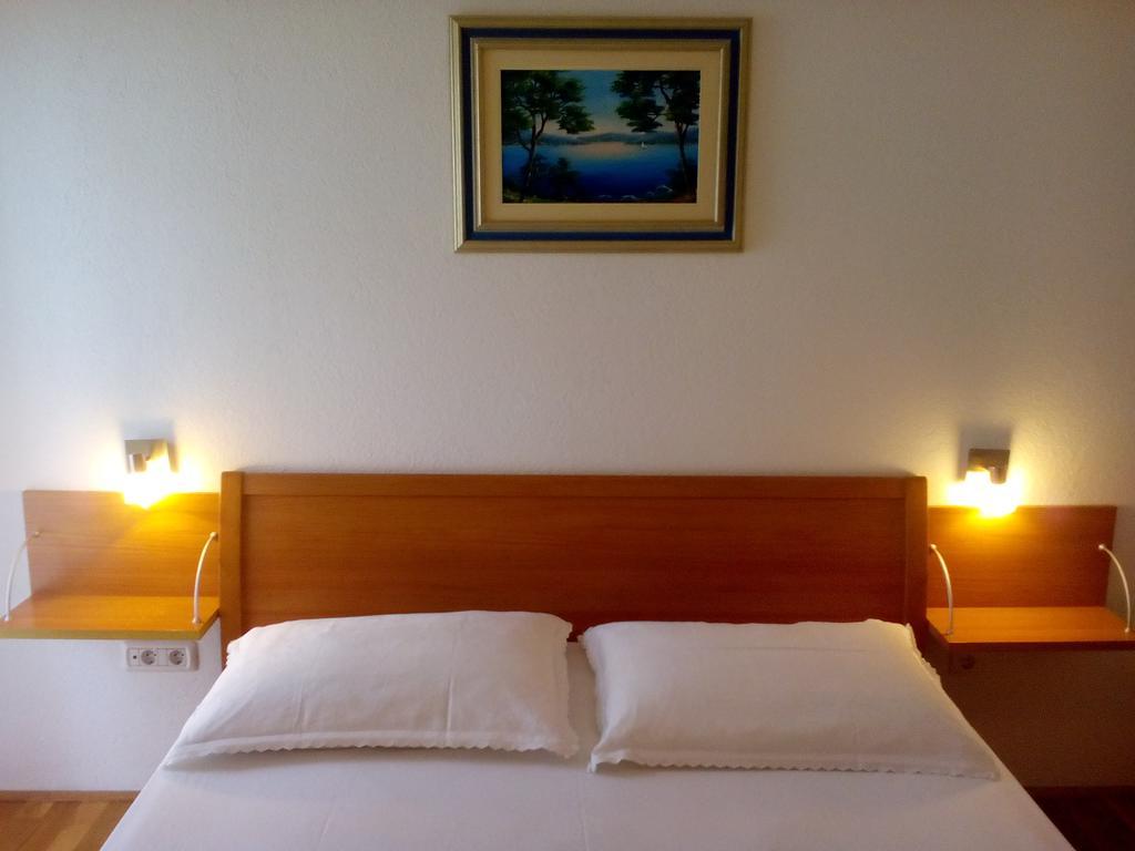 Apartment Petra Baška Voda Extérieur photo